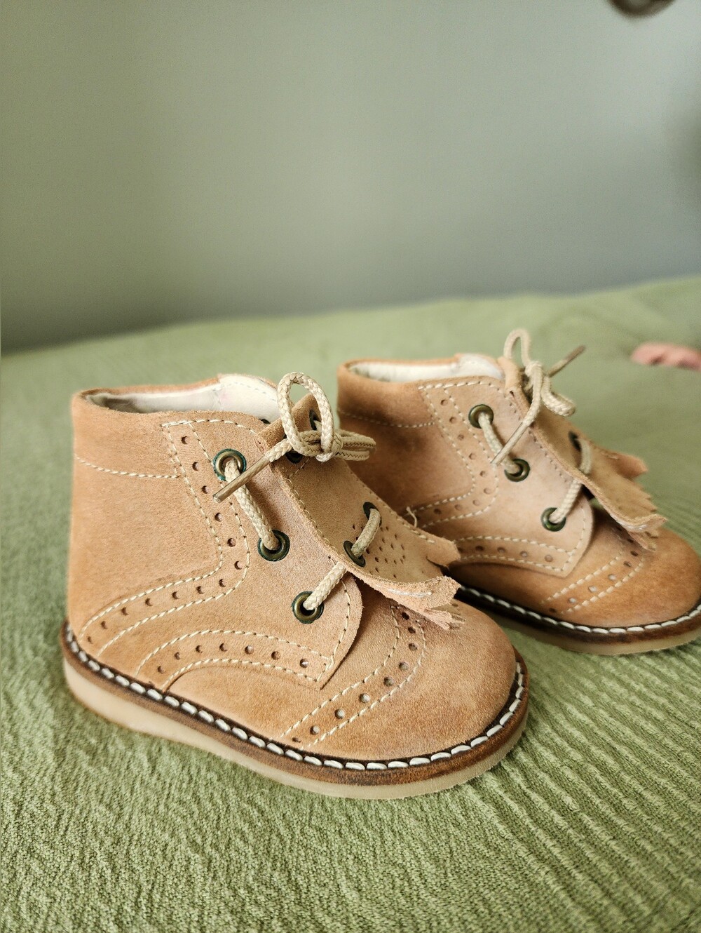 Mania Do Pé Portuguese Sheepskin Infant Shoes - Sz 19/Us 4